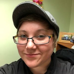 Meet your Posher, Cierra